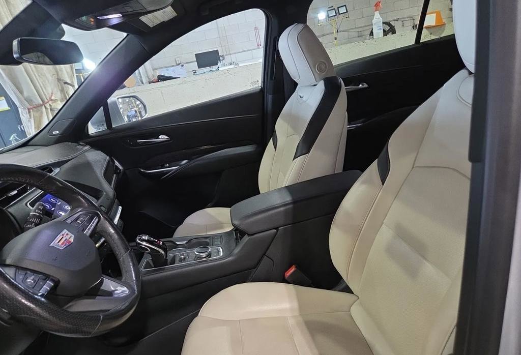 Used 2020 Cadillac XT4 Sport image 4