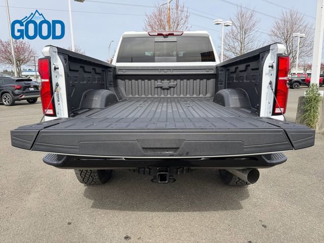 New 2026 Chevrolet Silverado 2500 ZR2 image 40