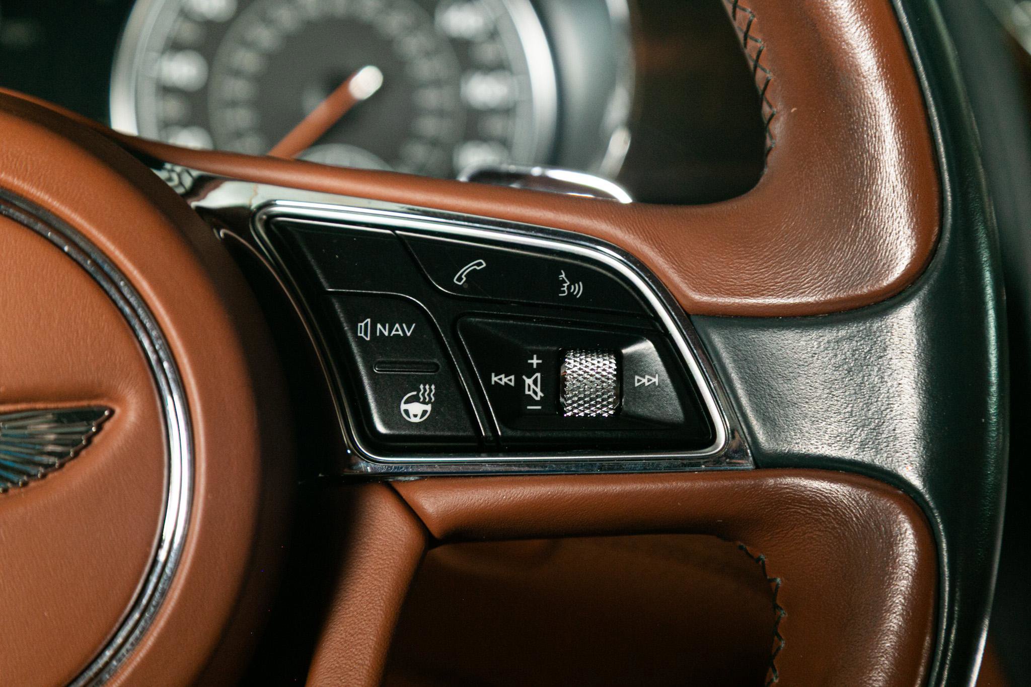 Used 2019 Bentley Bentayga image 37