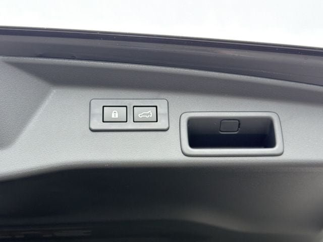 New 2026 Subaru Outback Touring XT AWD/4WD image 15