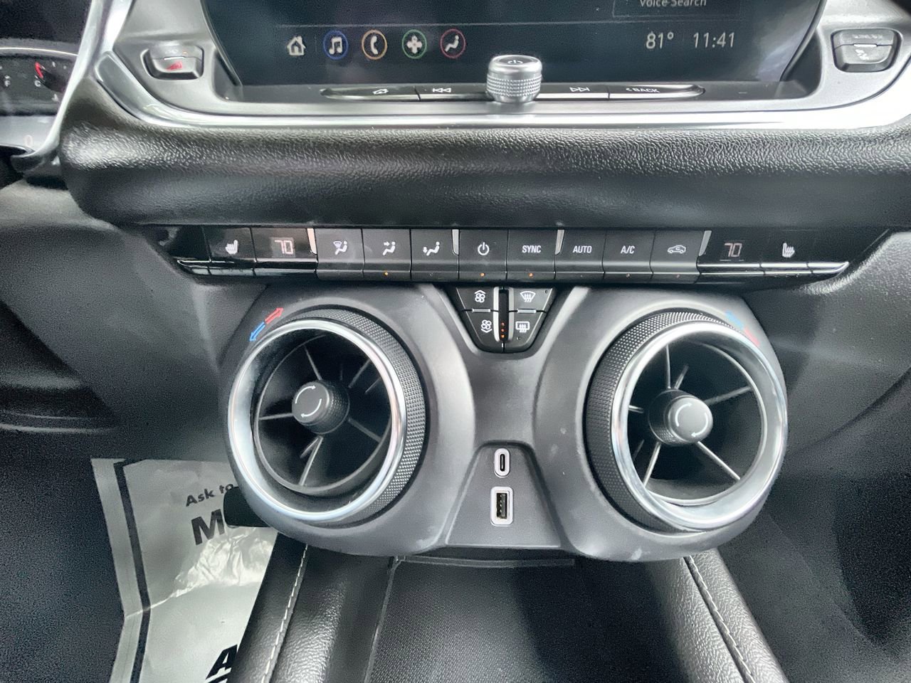 Used 2025 Chevrolet Blazer LT FWD image 18