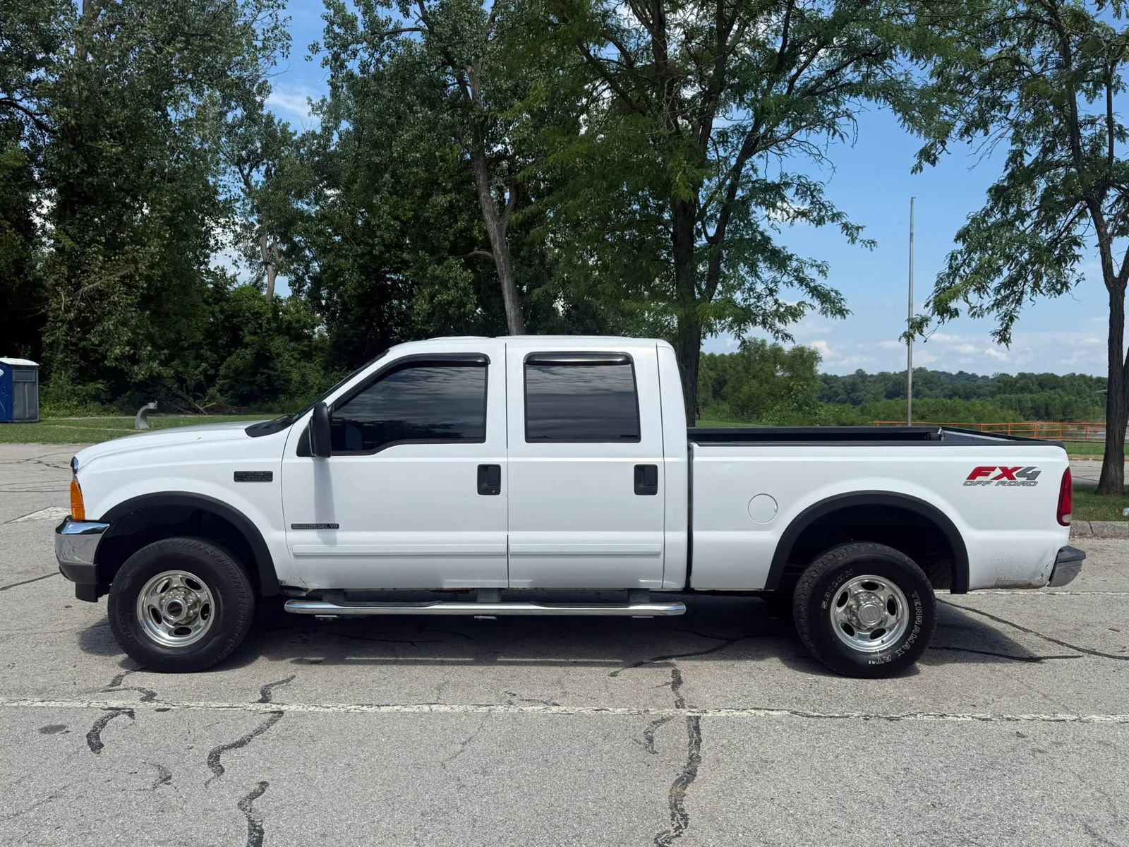 Used 2003 Ford F250 Lariat AWD/4WD image 8