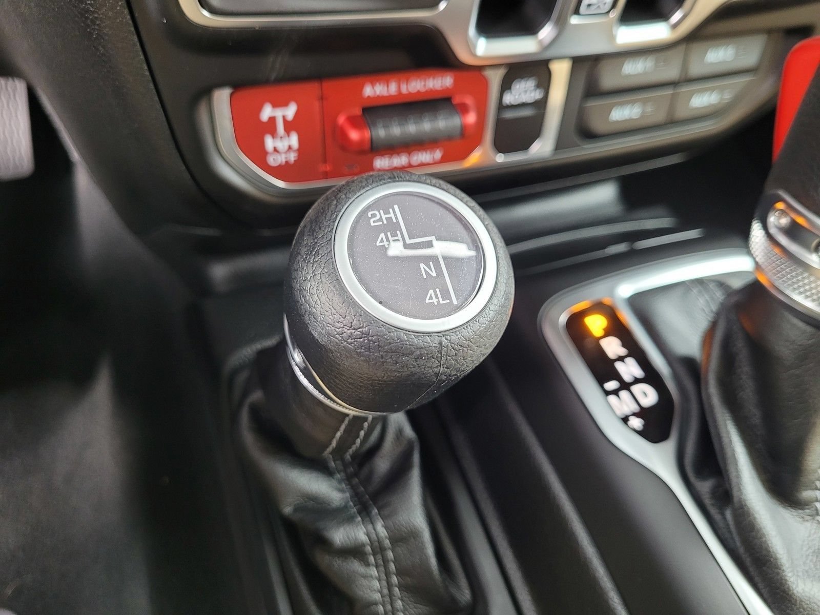 New 2026 Jeep Gladiator Willys AWD/4WD image 18