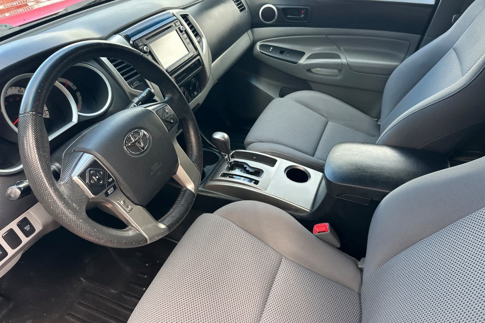 Used 2015 Toyota Tacoma 4x4 Double Cab w/ TRD Sport Package image 11