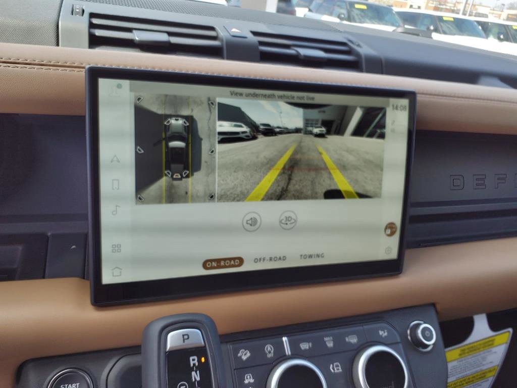 Used 2025 Land Rover Defender 110 S image 22