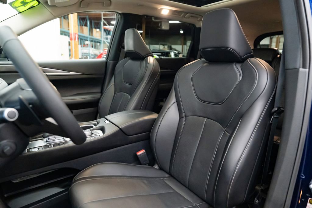 Used 2025 INFINITI QX60 Luxe image 25