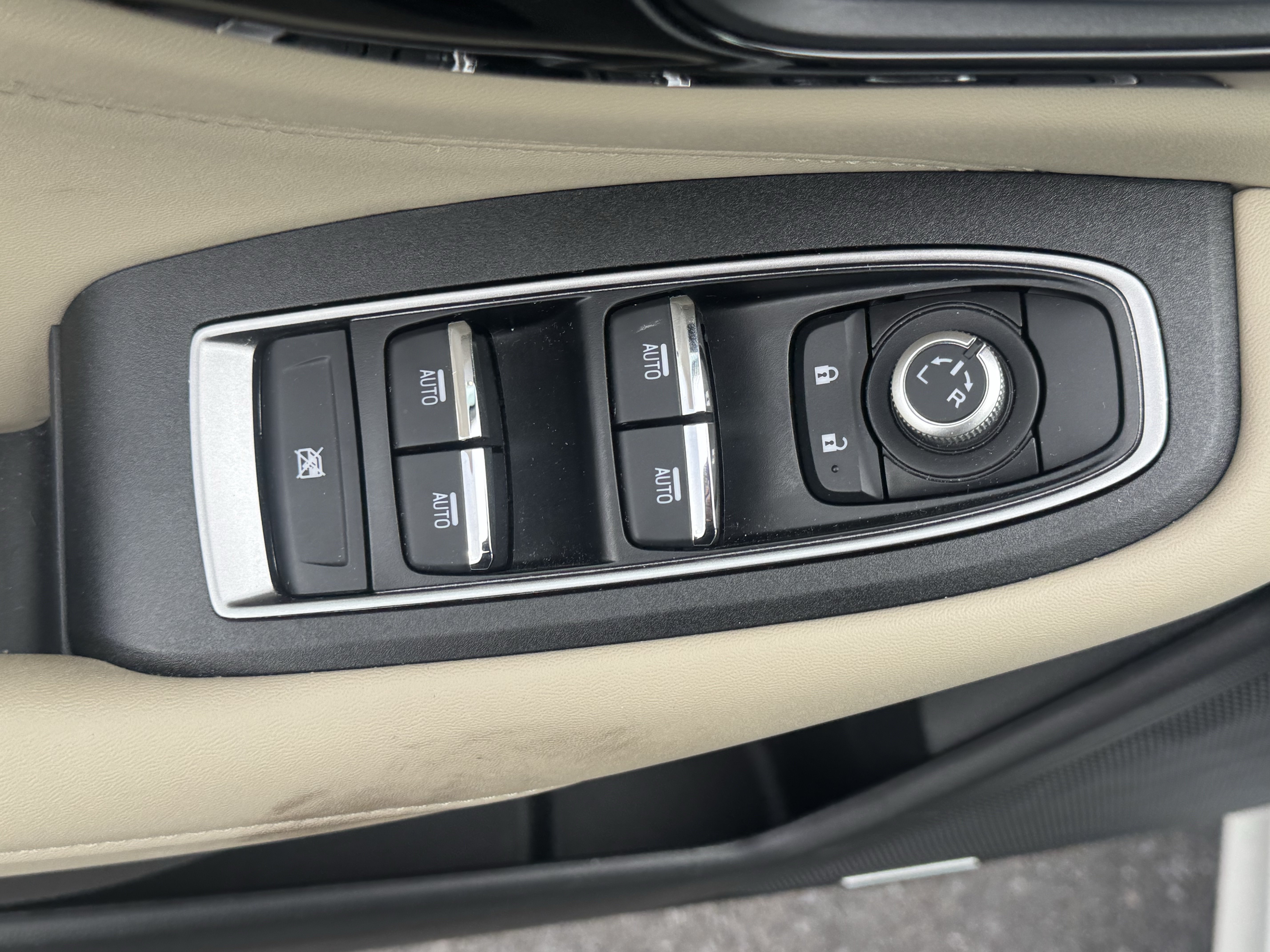 Used 2025 Subaru Legacy Limited AWD/4WD image 16