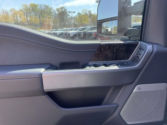 New 2026 Ford F250 Lariat w/ Black Appearance Package AWD/4WD image 13