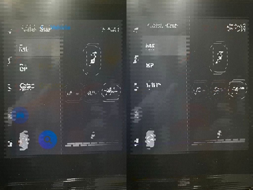 Used 2025 Toyota Sienna LE image 28