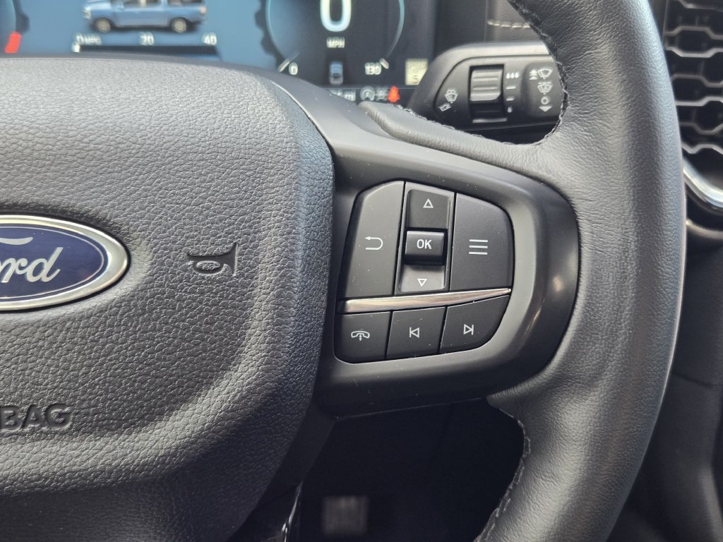 Used 2025 Ford Ranger Lariat w/ Chrome Accent Package AWD/4WD image 29