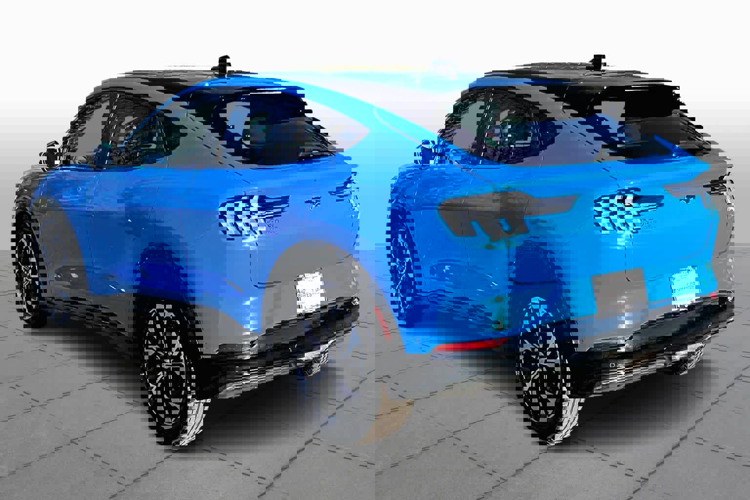 Used 2023 Ford Mustang Mach-E Premium image 19