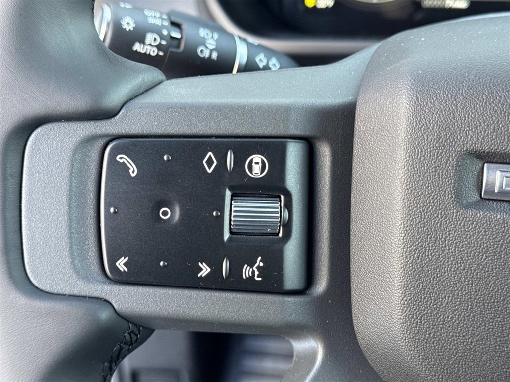 New 2026 Land Rover Defender 130 S image 27