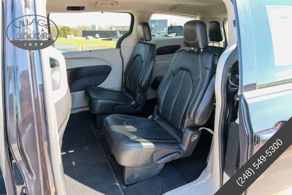 Used 2020 Chrysler Voyager Lxi FWD image 20