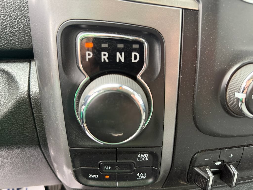 Used 2023 RAM 1500 Classic SLT AWD/4WD image 28