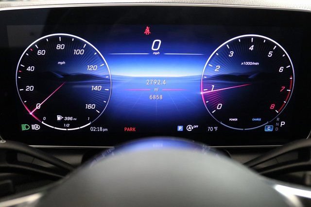 Used 2025 Mercedes-Benz GLC 300 4MATIC image 21