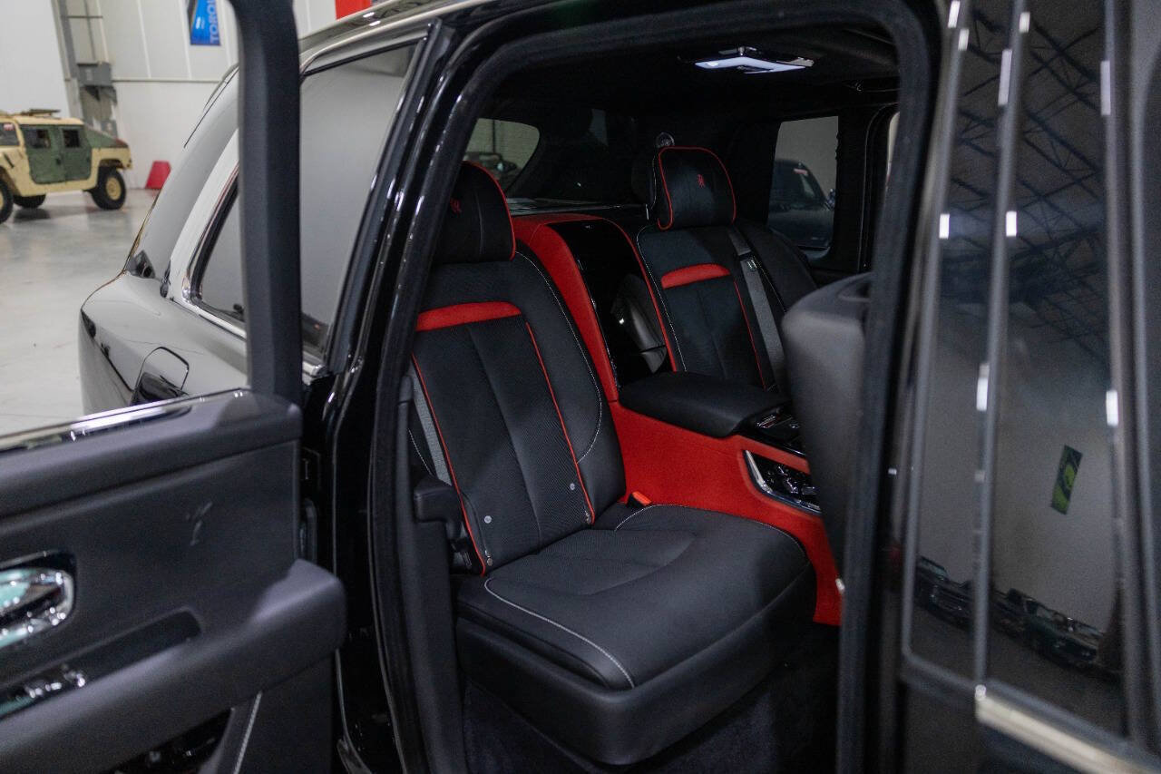 Used 2020 Rolls-Royce Cullinan AWD/4WD image 34
