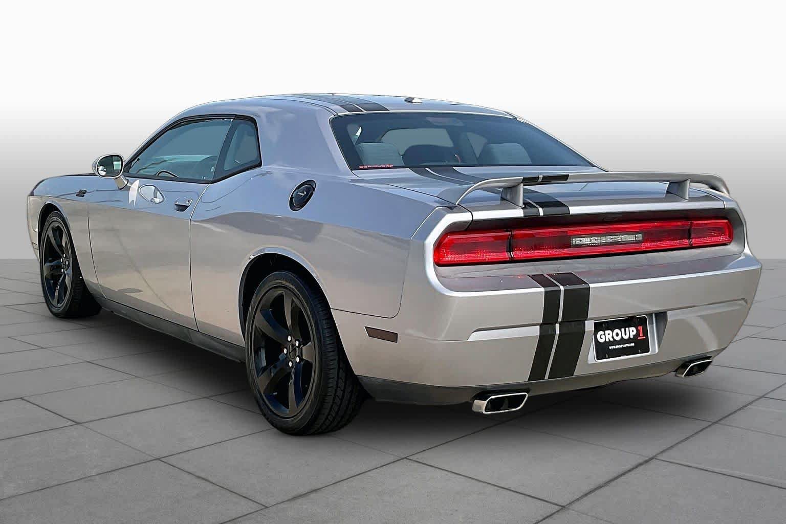 Used 2014 Dodge Challenger R/T w/ Blacktop Package RWD image 10