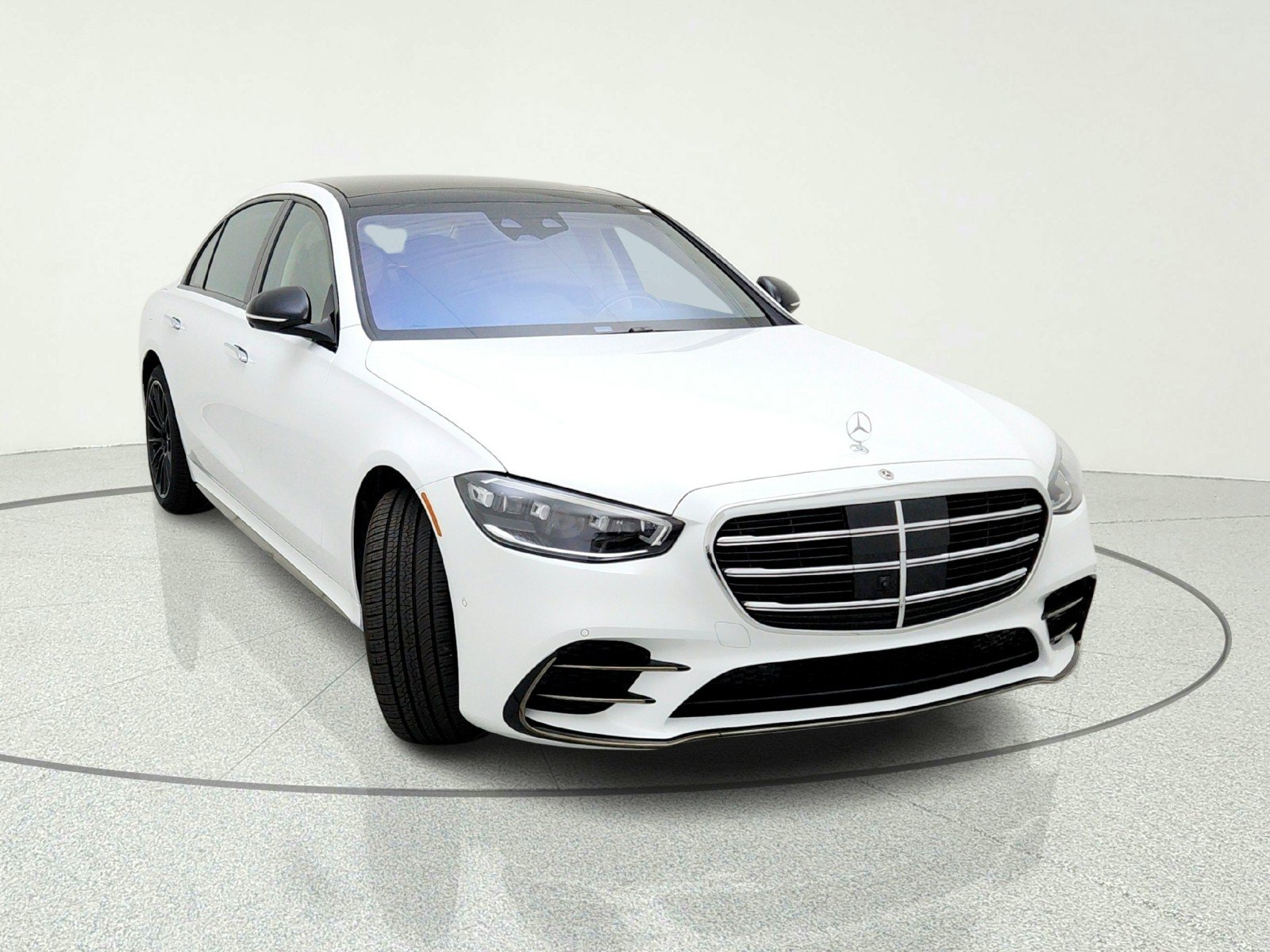 New 2026 Mercedes-Benz S 500 4MATIC image 4