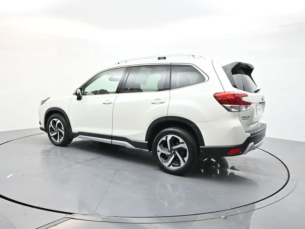 Used 2023 Subaru Forester Touring image 5