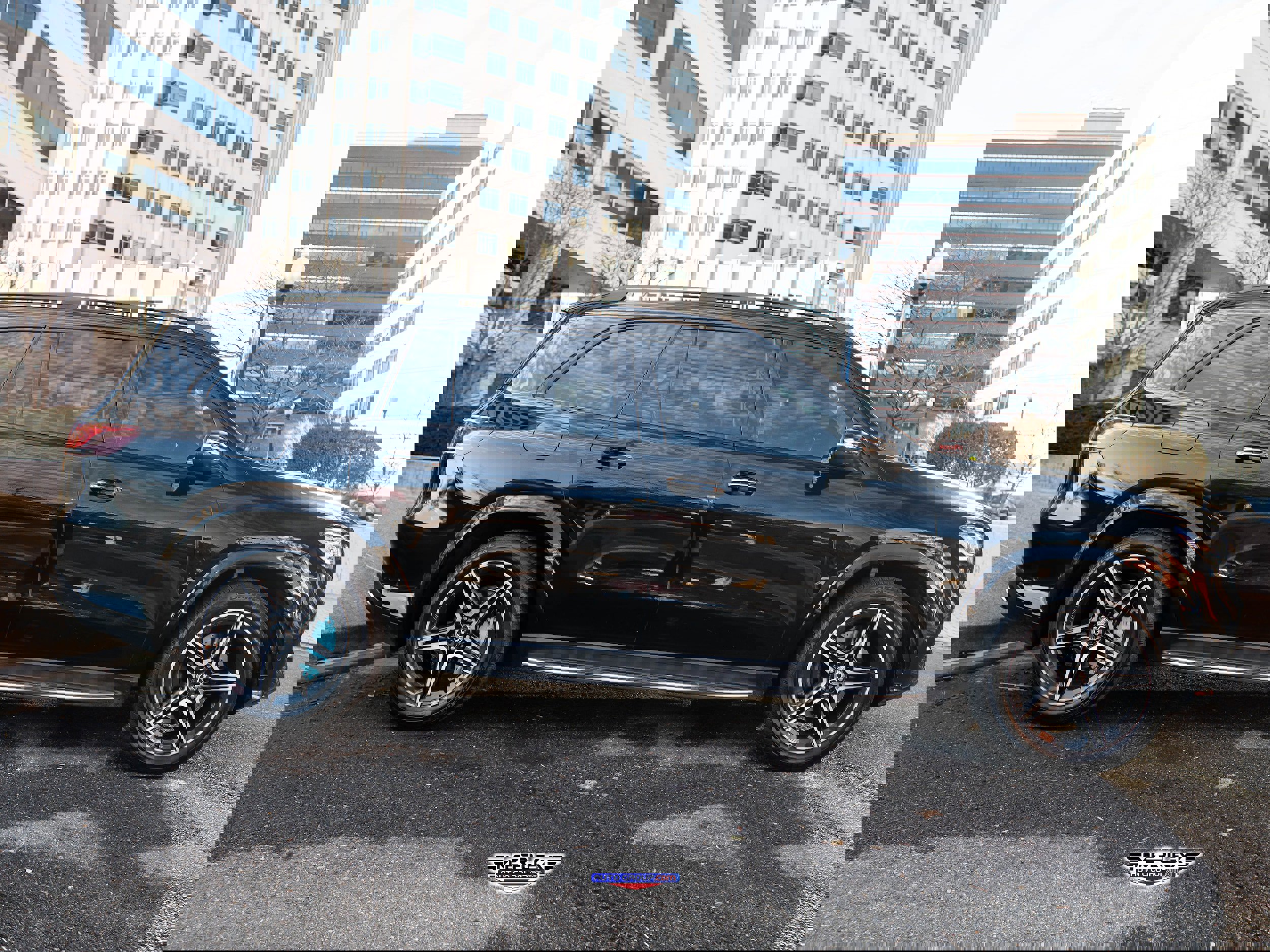 Used 2021 Mercedes-Benz GLS 580 580 4MATIC AMG image 8