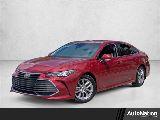 Used 2019 Toyota Avalon XLE FWD image 1