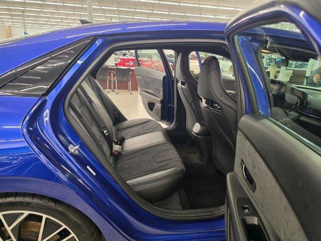 Used 2023 Hyundai Elantra N FWD image 40