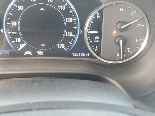 Used 2023 Buick Enclave Avenir w/ Avenir Technology Package FWD image 15