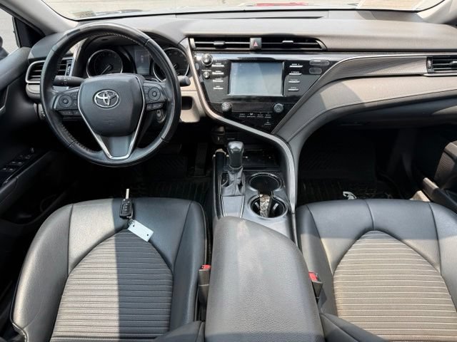 Used 2019 Toyota Camry SE FWD image 9