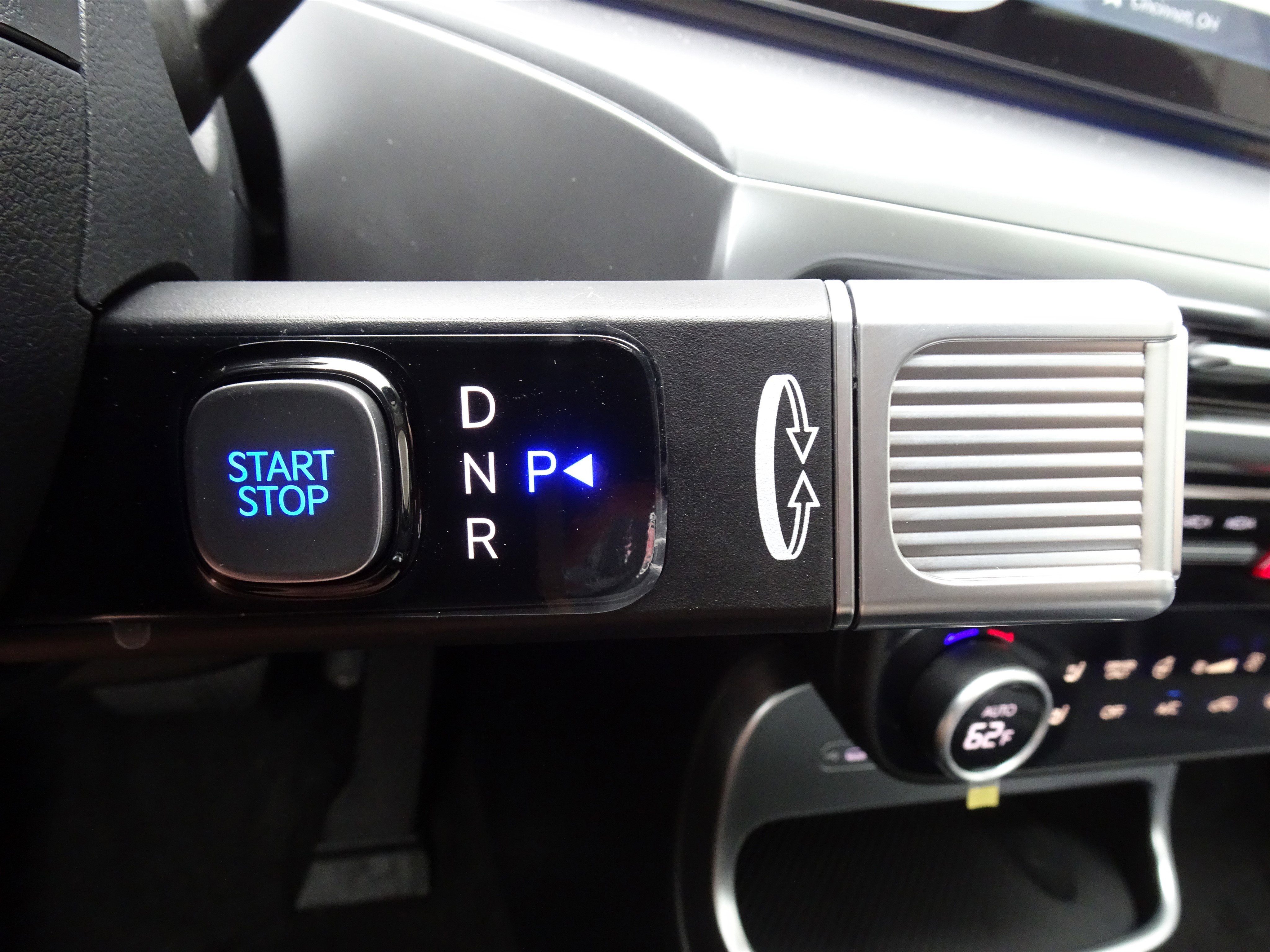 New 2026 Hyundai Ioniq 9 Limited image 18