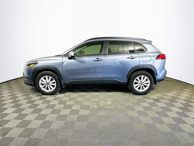 Certified 2023 Toyota Corolla Cross LE image 5