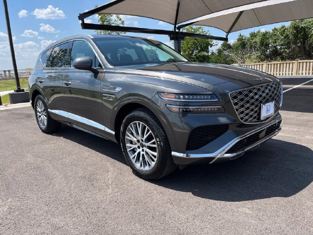 Certified 2025 Genesis GV80 2.5T Standard AWD/4WD image 3