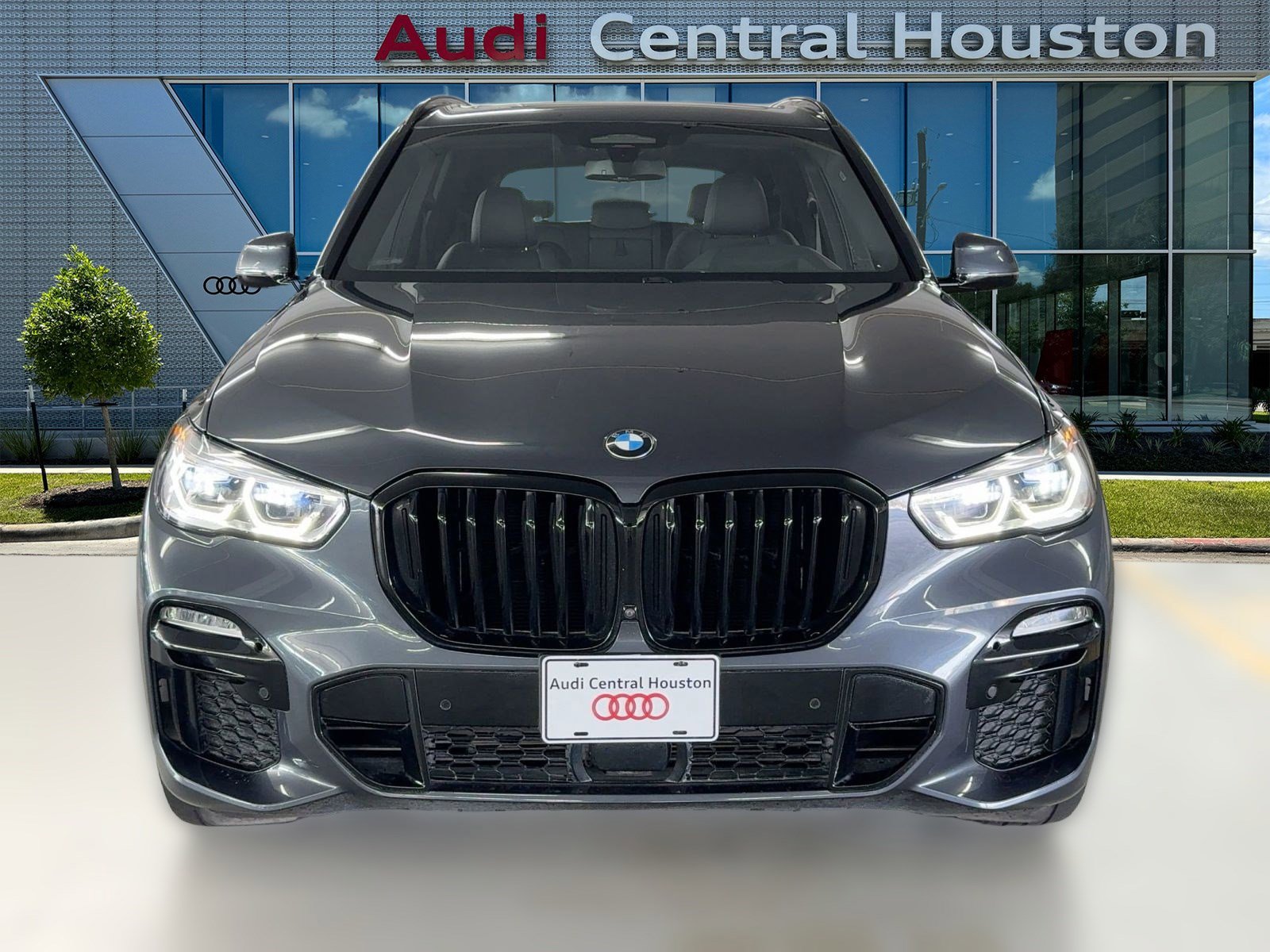 Used 2021 BMW X5 xDrive40i w/ M Sport Package image 6
