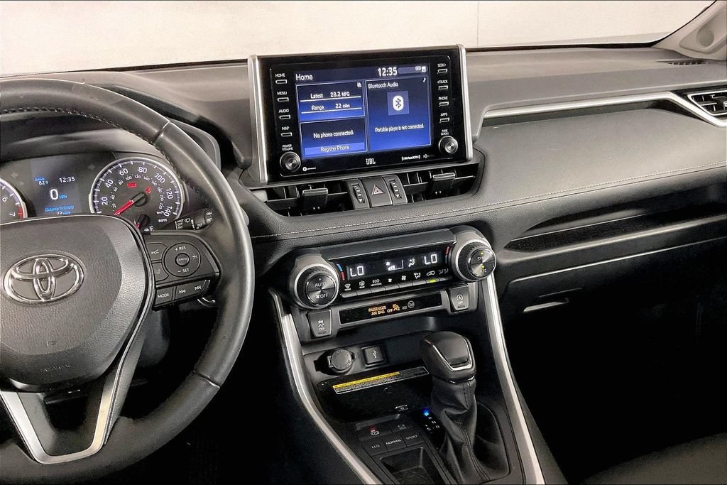 Used 2021 Toyota RAV4 XLE Premium FWD image 5