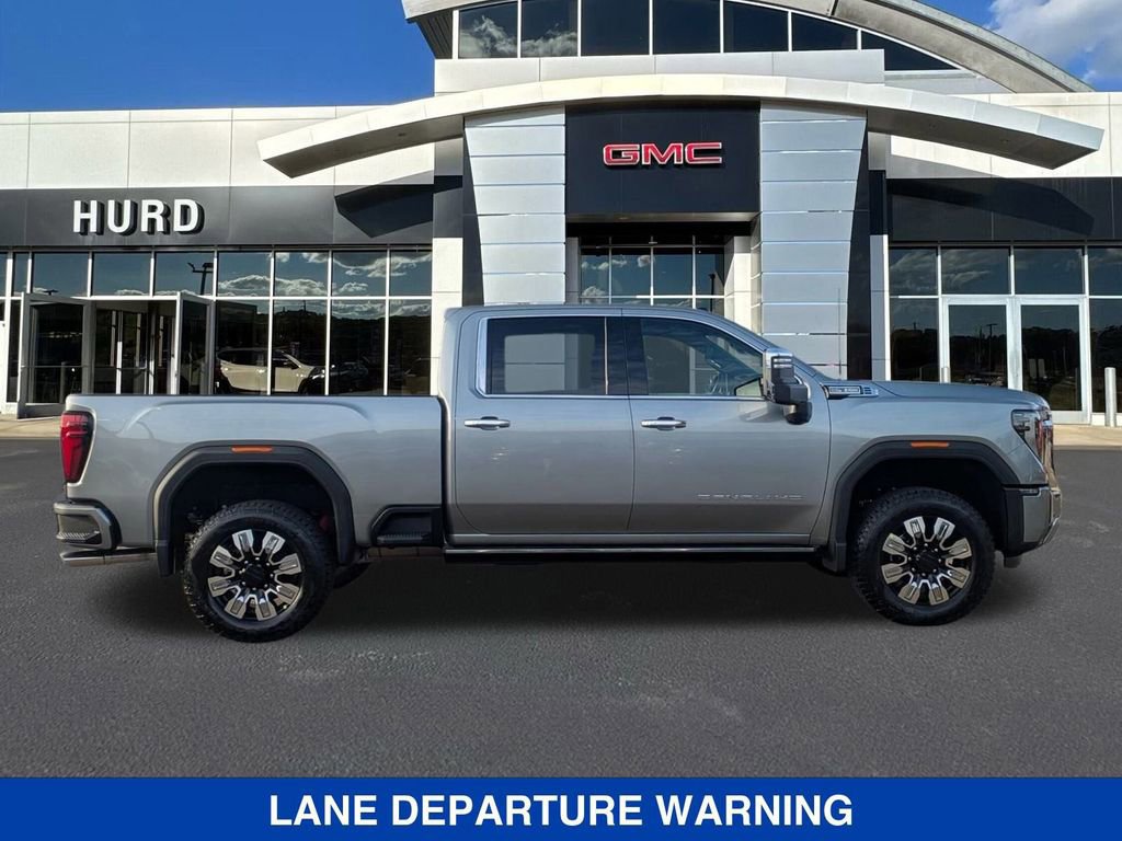 New 2026 GMC Sierra 3500 Denali w/ Denali Reserve Package image 3