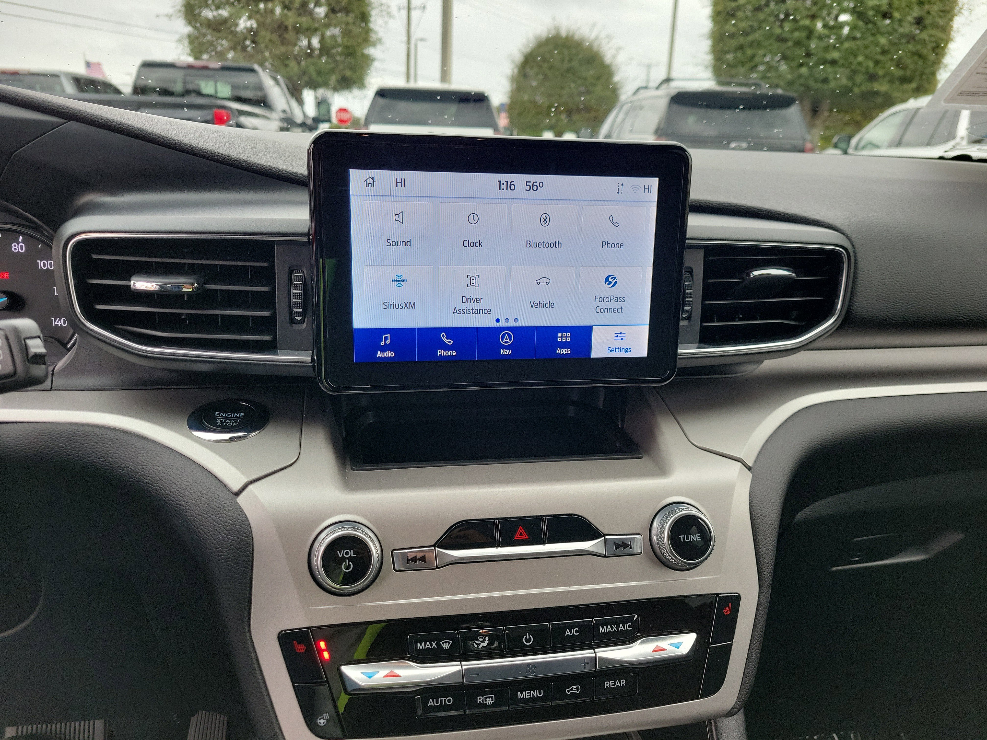 Used 2022 Ford Explorer XLT w/ Equipment Group 202A image 24