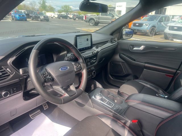 Used 2024 Ford Escape ST-Line AWD/4WD image 25