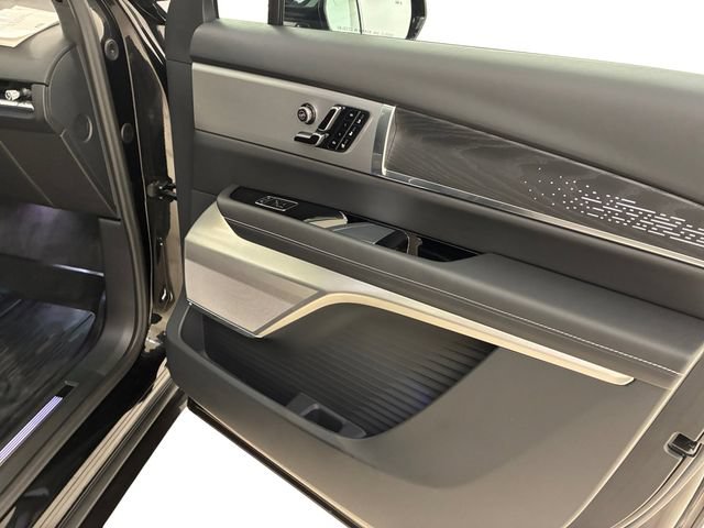Used 2026 Cadillac Vistiq Platinum w/ LPO, Floor Liner Package AWD/4WD image 15