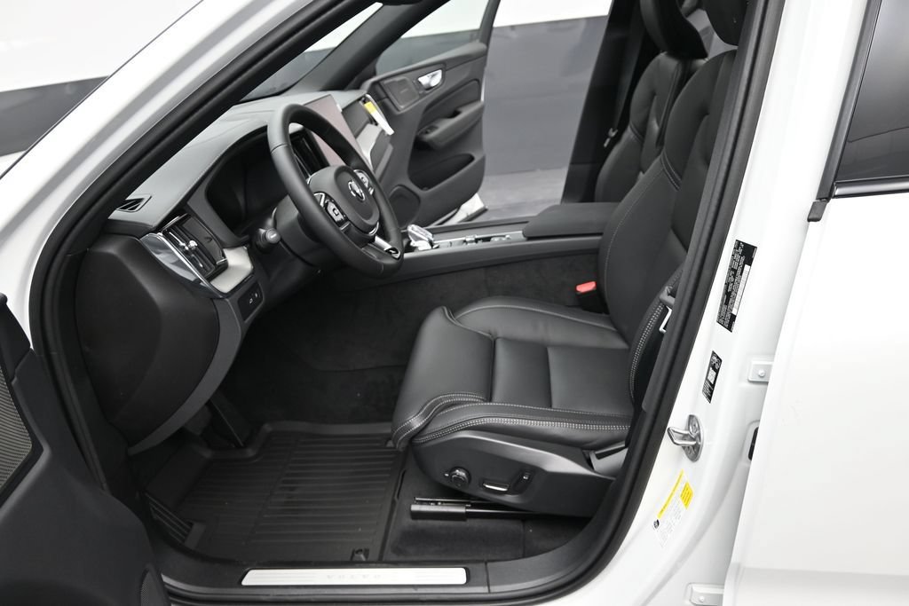 New 2026 Volvo XC60 T8 Ultra w/ Climate Package PRO AWD/4WD image 10