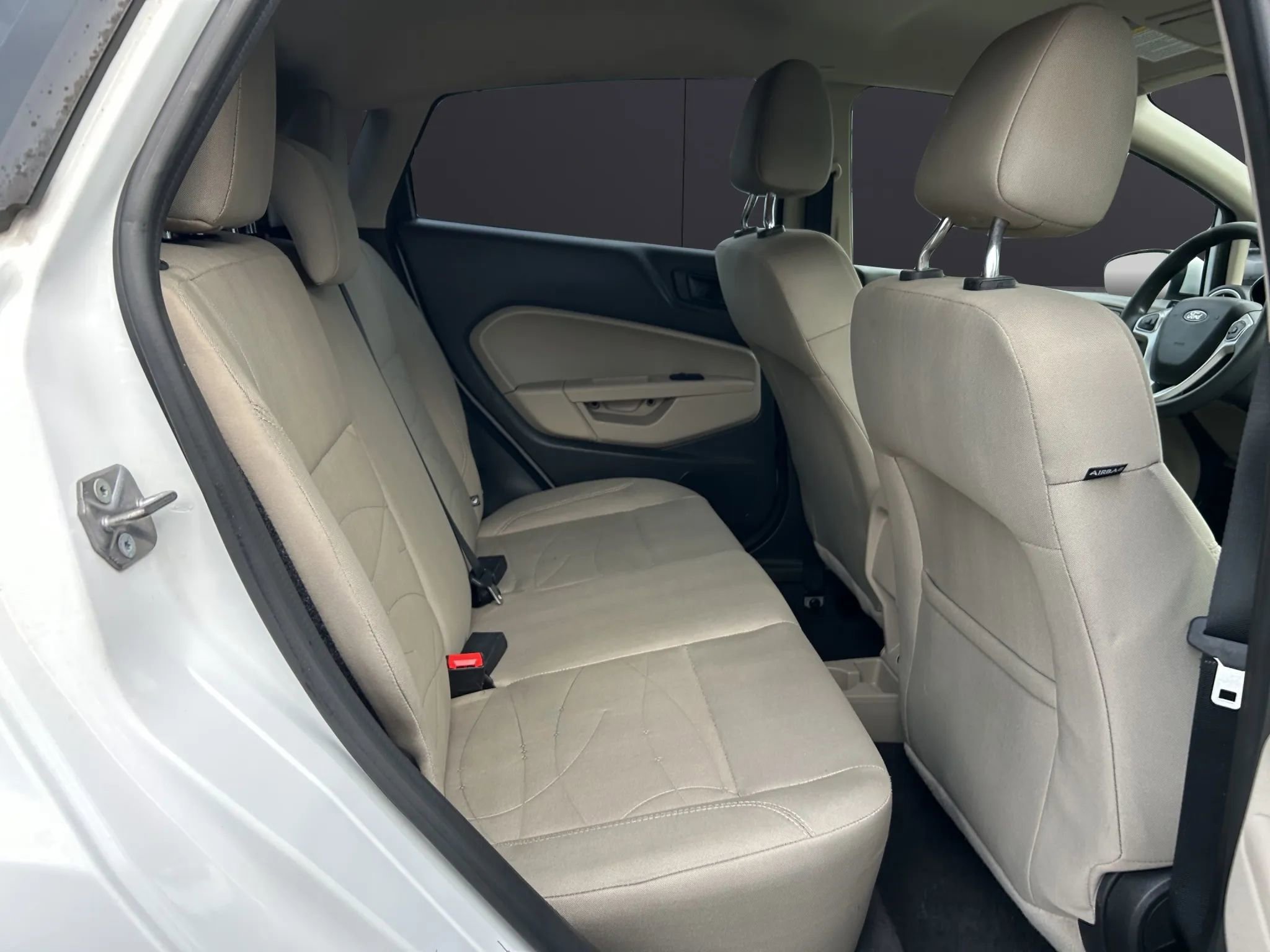 Used 2019 Ford Fiesta SE image 12