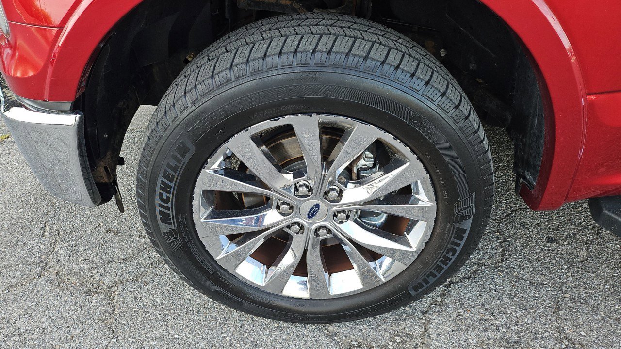 Used 2016 Ford F150 Lariat image 9