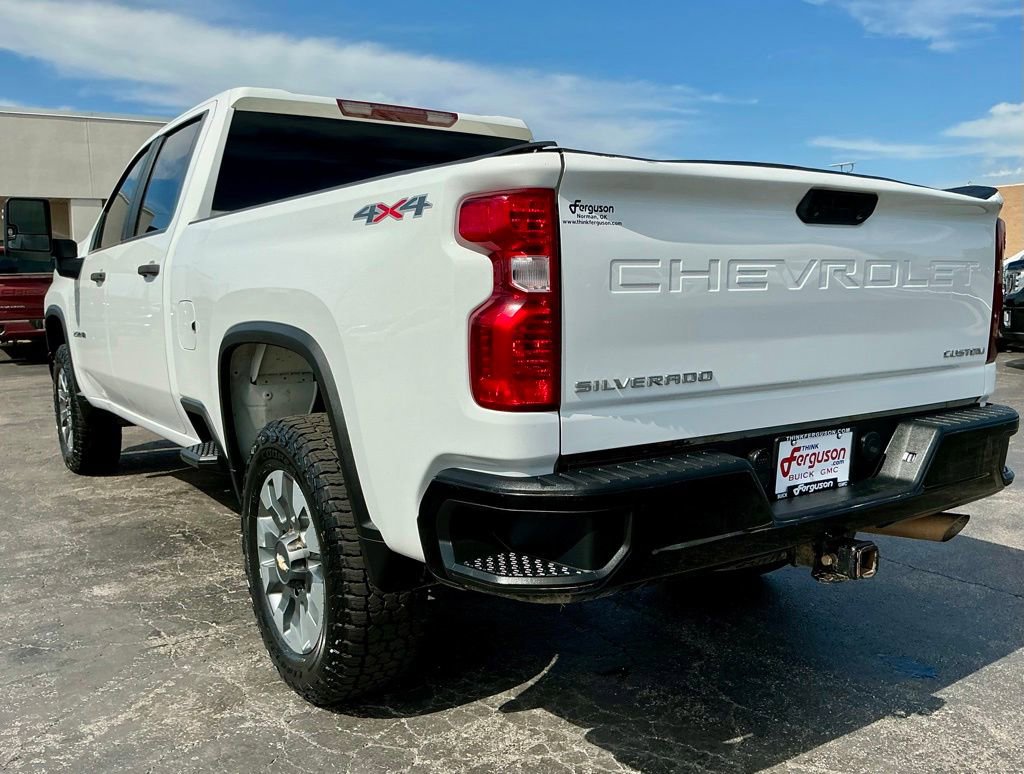 Used 2022 Chevrolet Silverado 2500 Custom w/ Custom Value Package AWD/4WD image 15