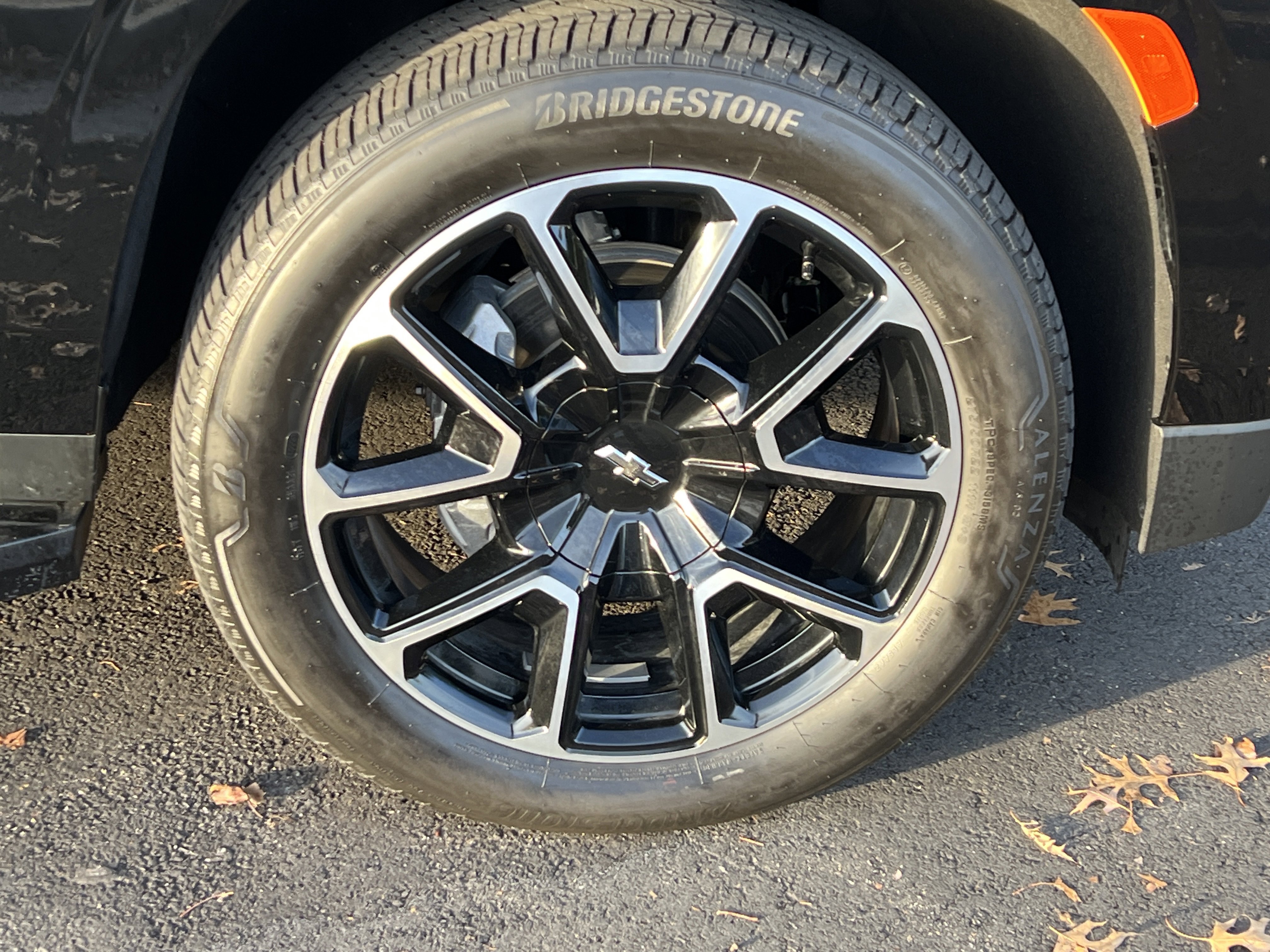 Certified 2024 Chevrolet Suburban RST w/ Luxury Package image 13