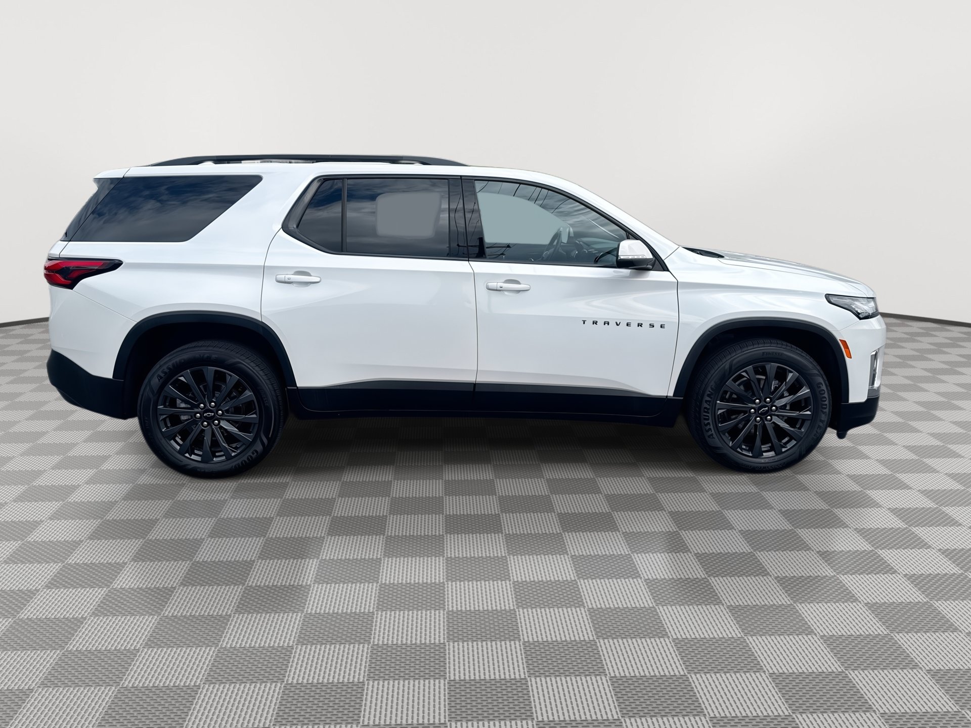 Certified 2023 Chevrolet Traverse RS AWD/4WD image 9
