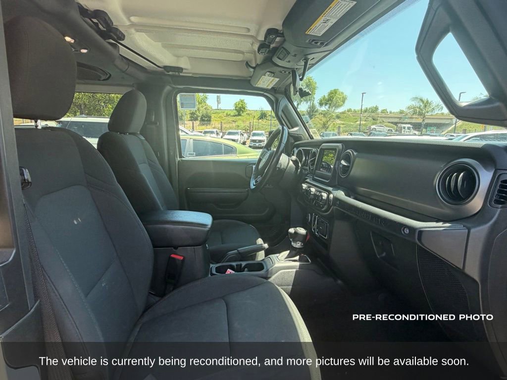 Used 2022 Jeep Wrangler Sport AWD/4WD image 13