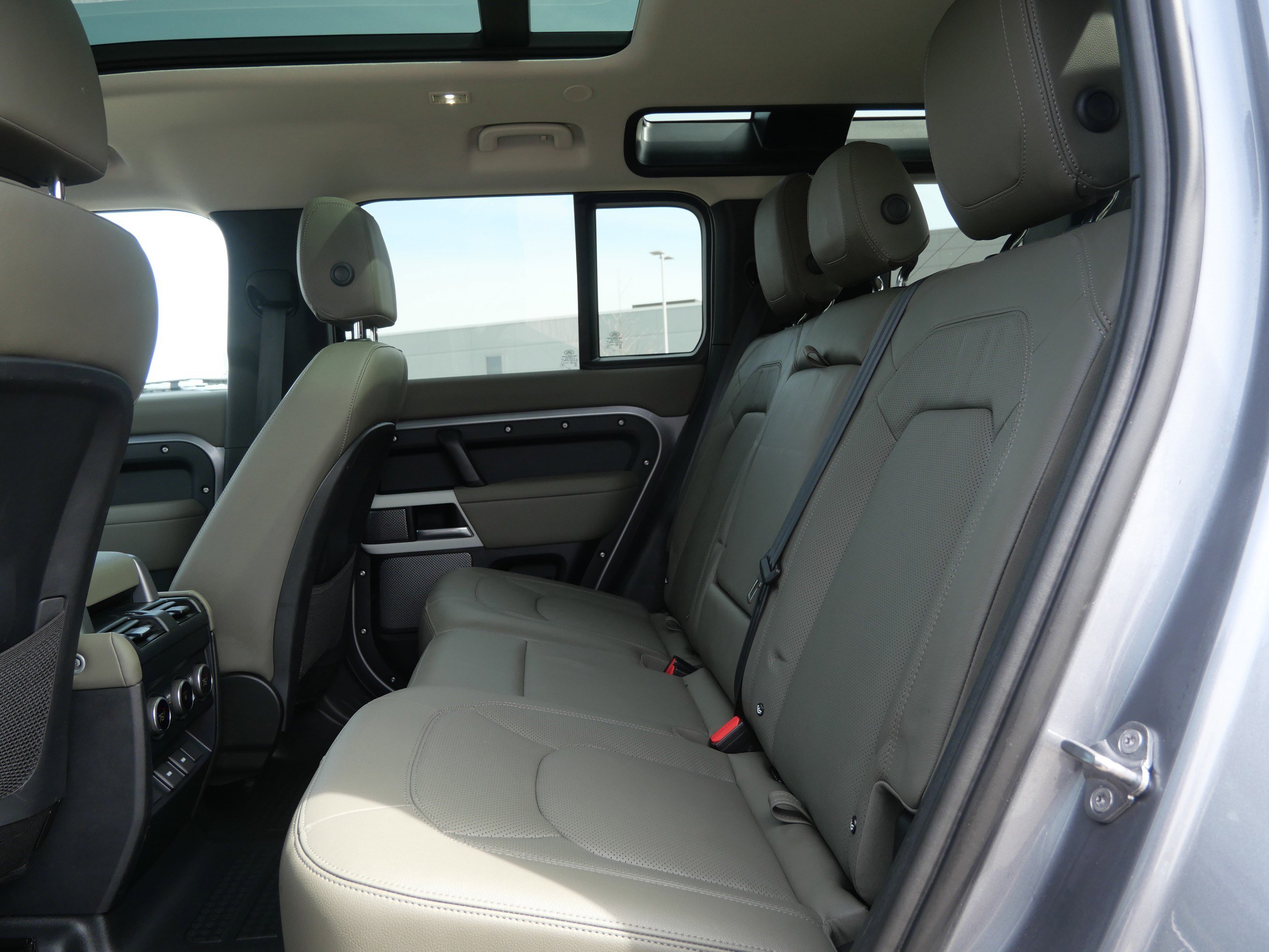 Certified 2024 Land Rover Defender 110 S AWD/4WD image 12