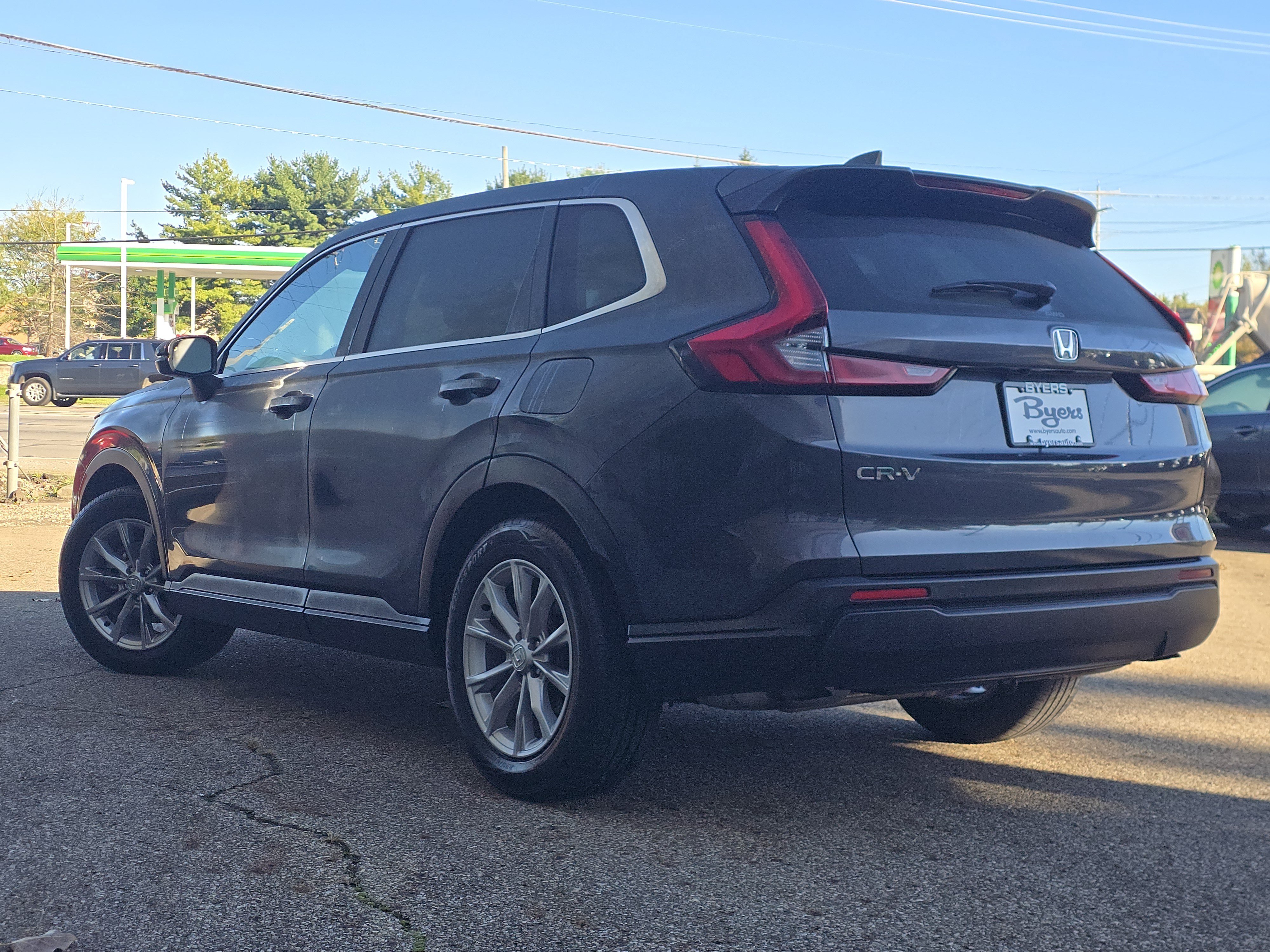 Used 2023 Honda CR-V EX-L image 5