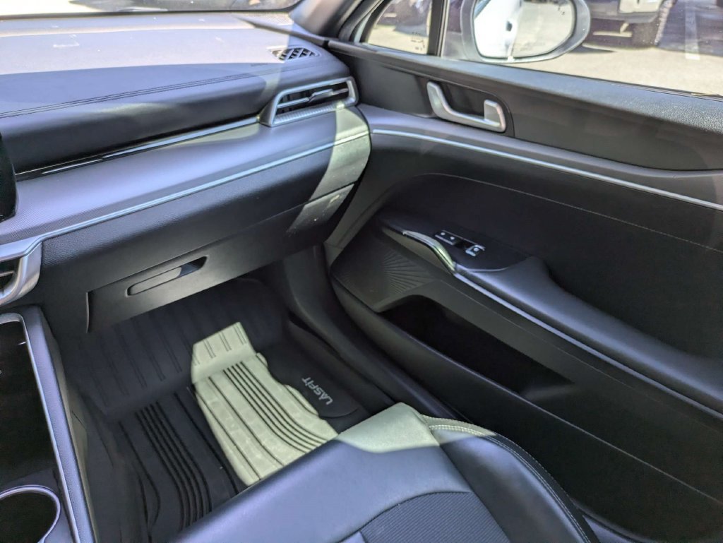 Used 2022 Kia K5 GT-Line FWD image 16