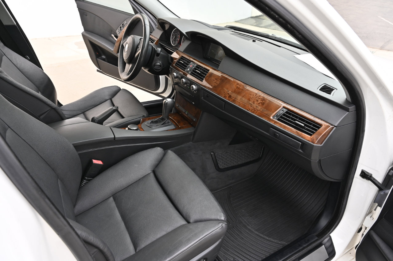 Used 2007 BMW 550i Sedan image 13