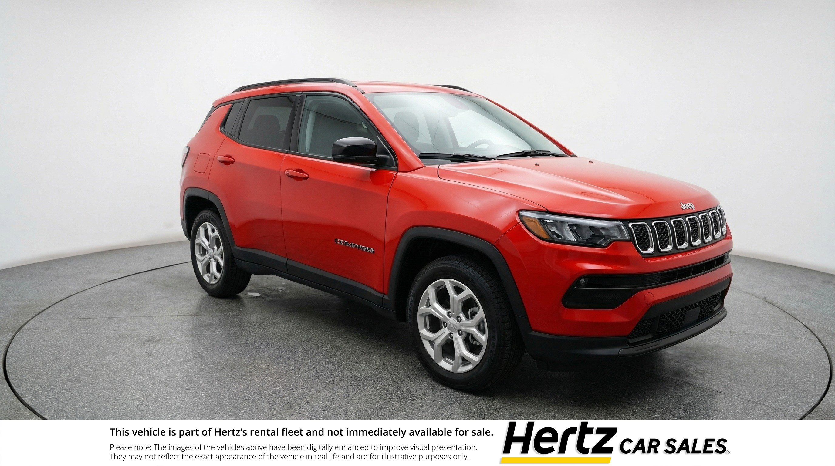 Used 2025 Jeep Compass Latitude image 1
