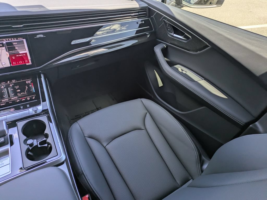 New 2026 Audi Q7 3.0T Premium Plus AWD/4WD image 30